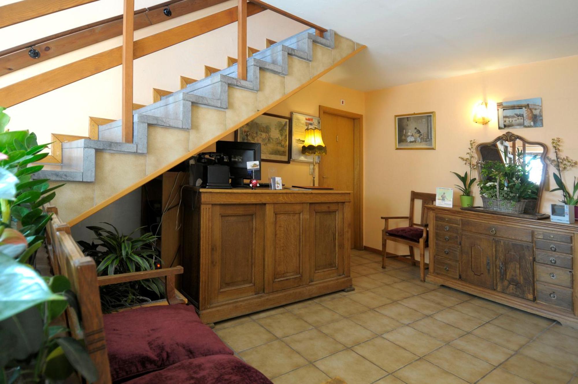 Hotel Restaurant La Ferme De Grambais Nijvel Buitenkant foto